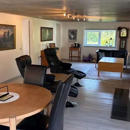 Cozy Summerhouse 아파트 *