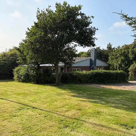 Cozy Summerhouse Vestervig